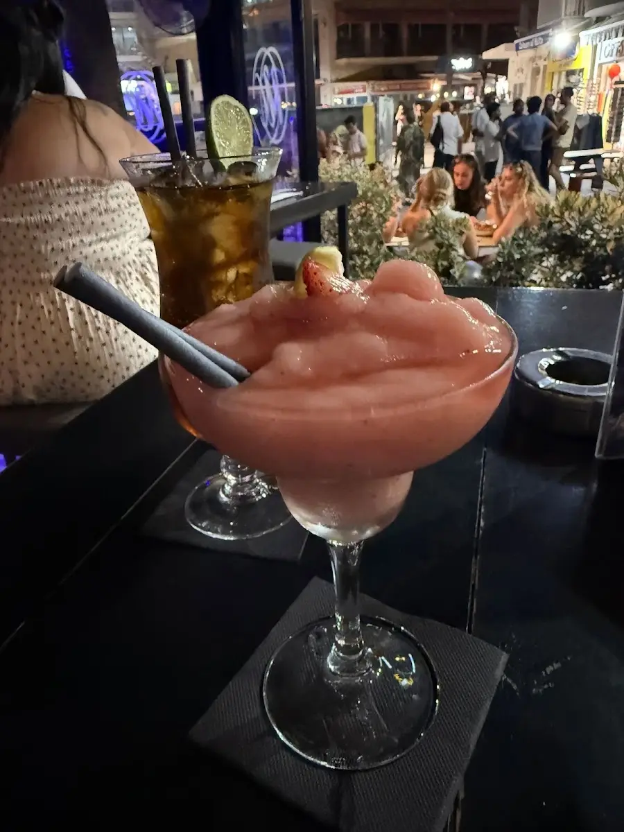 Miracles Lounge — photo 1