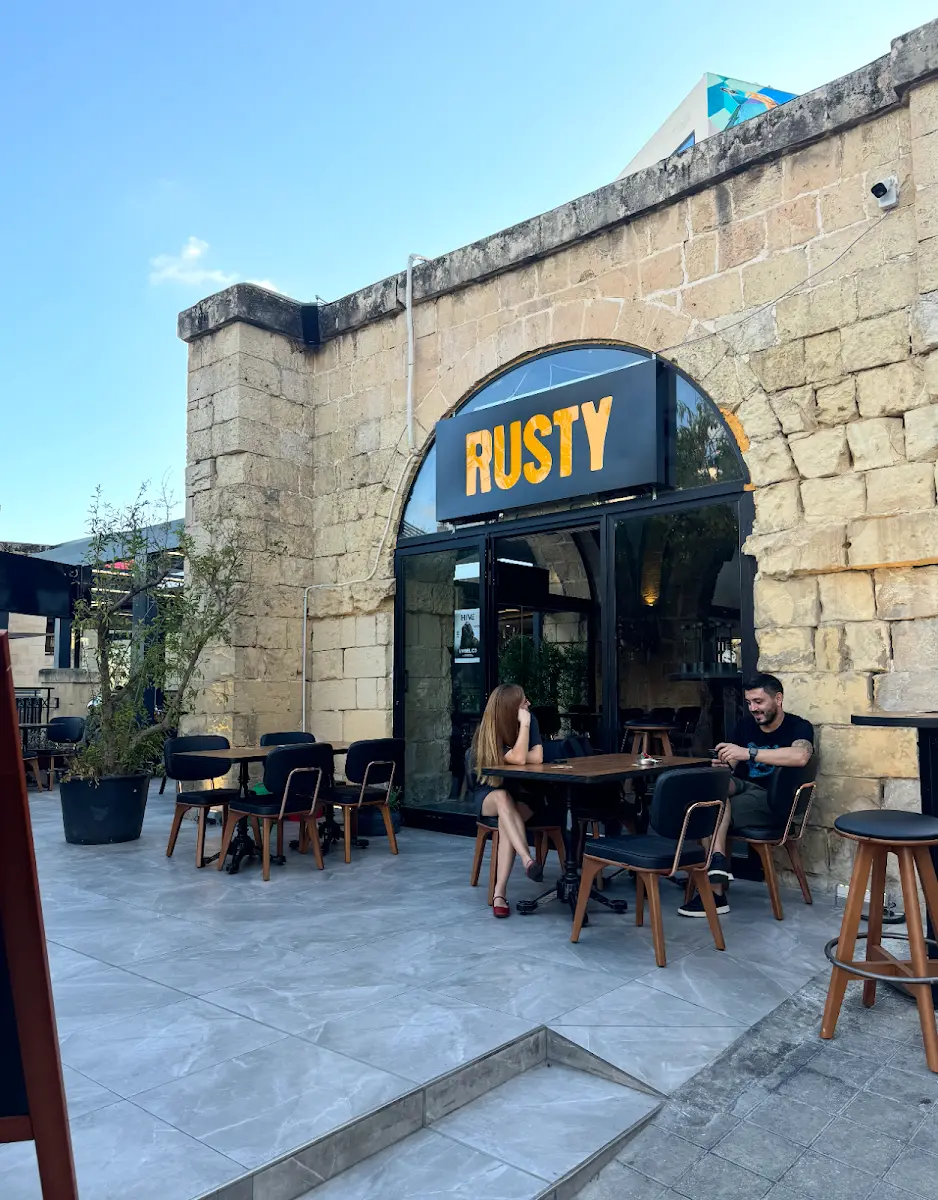 Rusty Bar — Bar in St Julian's, Malta